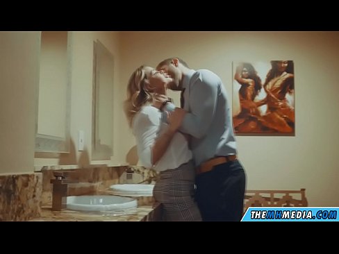 ❤️ Lè yon blond bèl sedui ou nan yon twalèt piblik ❤❌ Ponografi bon jan kalite nan pònografi ht.xxxhdporn.ru ☑